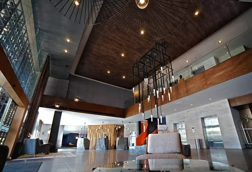 בית מלון כפרי Antaris Cintermex