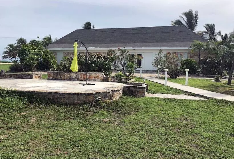 هتل Exuma Palms