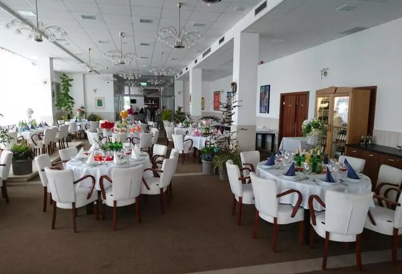 Отель Limba Ctt