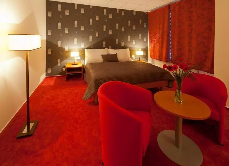 Отель Limba Ctt