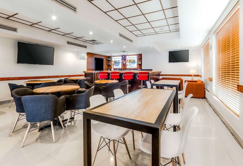 Otel Sleep Inn Monterrey Norte