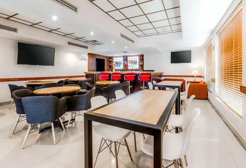 هتل Sleep Inn Monterrey Norte