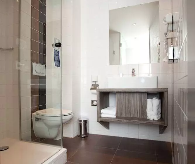 בית מלון כפרי Westcord City Centre