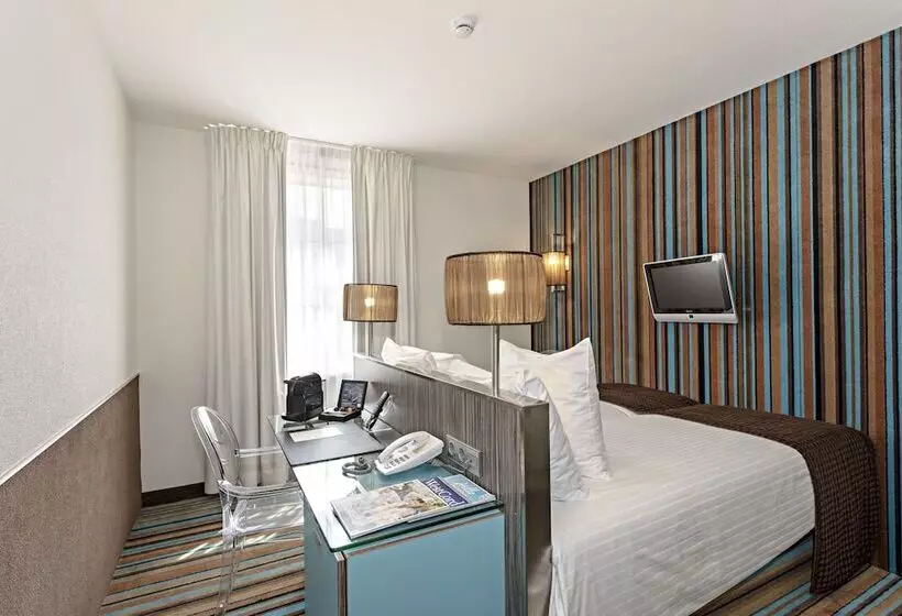 בית מלון כפרי Westcord City Centre