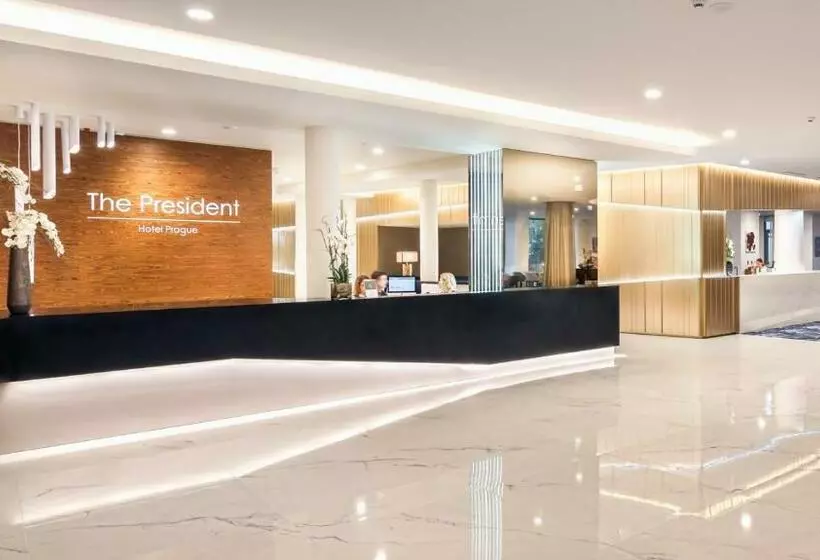 ホテル The President