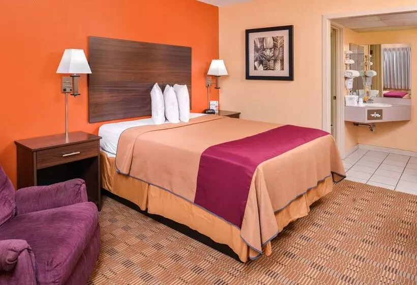 Отель Americas Best Value Inn Ellsworth