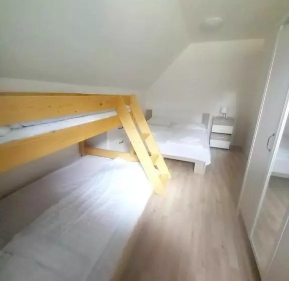 Hotelli Apartmány Za Sněžníkem