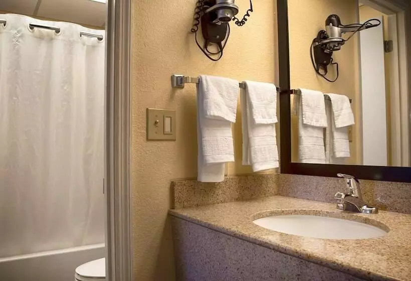 호텔 Best Western Fairwinds Inn