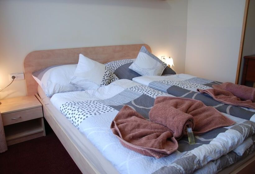 בית מלון כפרי Churáňov