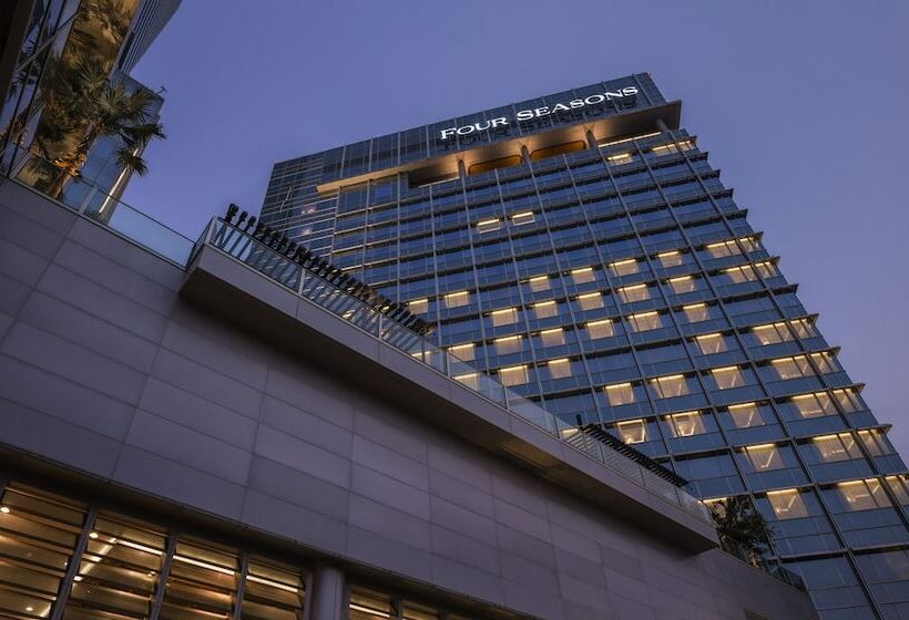 Four Seasons Hotel Jakarta