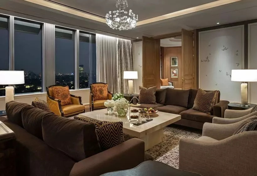 Four Seasons Hotel Jakarta