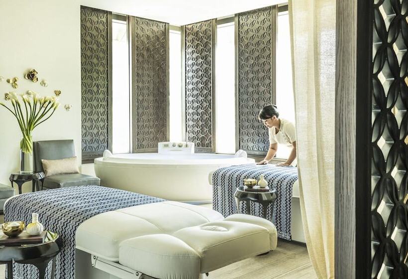 Four Seasons Hotel Jakarta