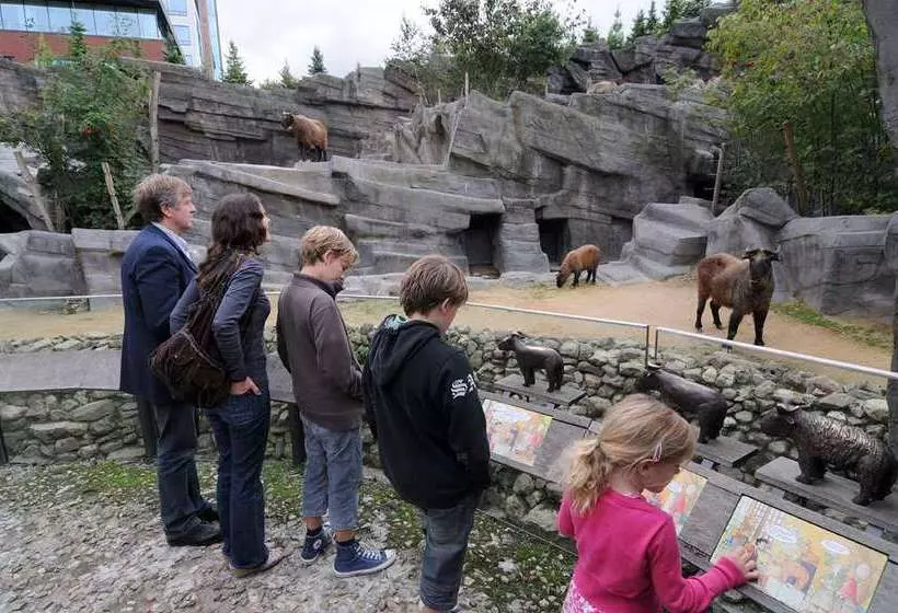 فندق Hilton Antwerp Old Town