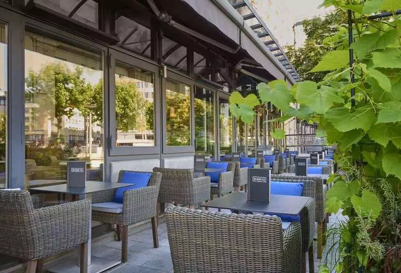 فندق Hilton Antwerp Old Town