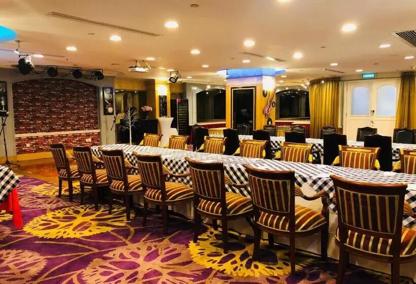 هتل Riviera Macau