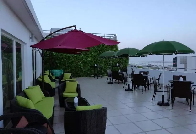 هتل Riviera Macau