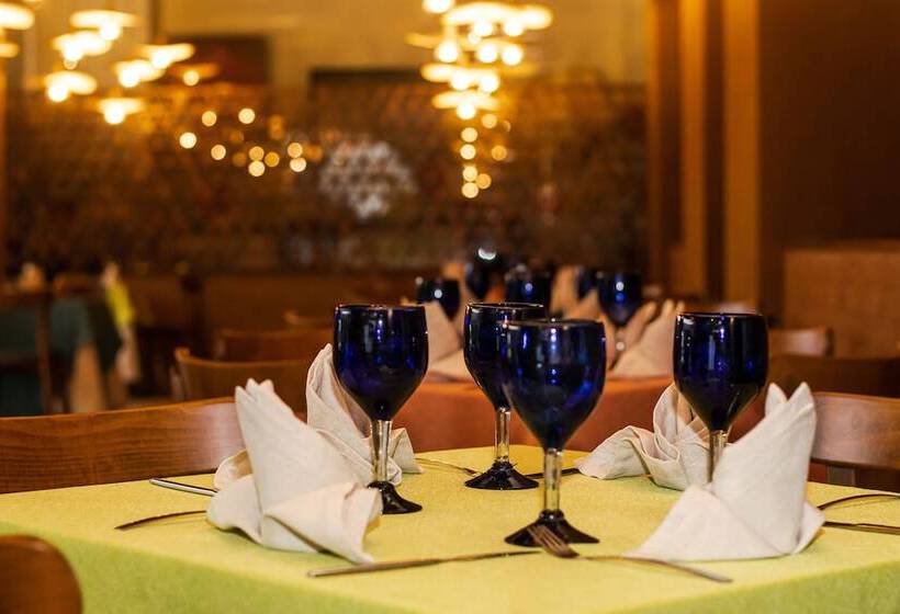 منتجع Park Royal Beach Huatulco   All Inclusive