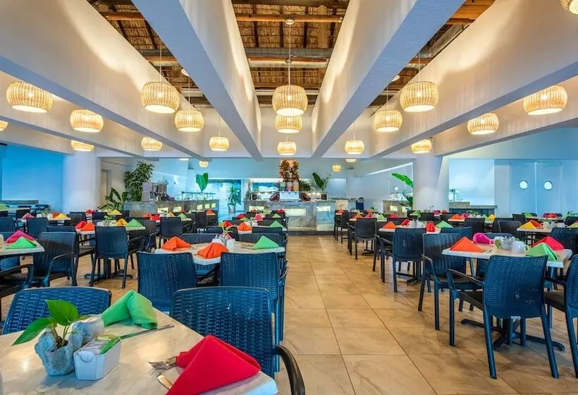 Resort Park Royal Beach Huatulco   All Inclusive