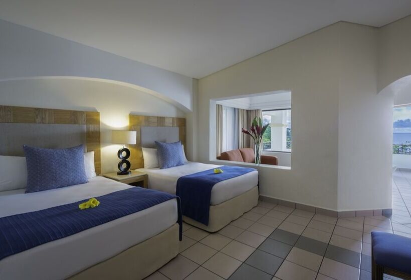 منتجع Park Royal Beach Huatulco   All Inclusive