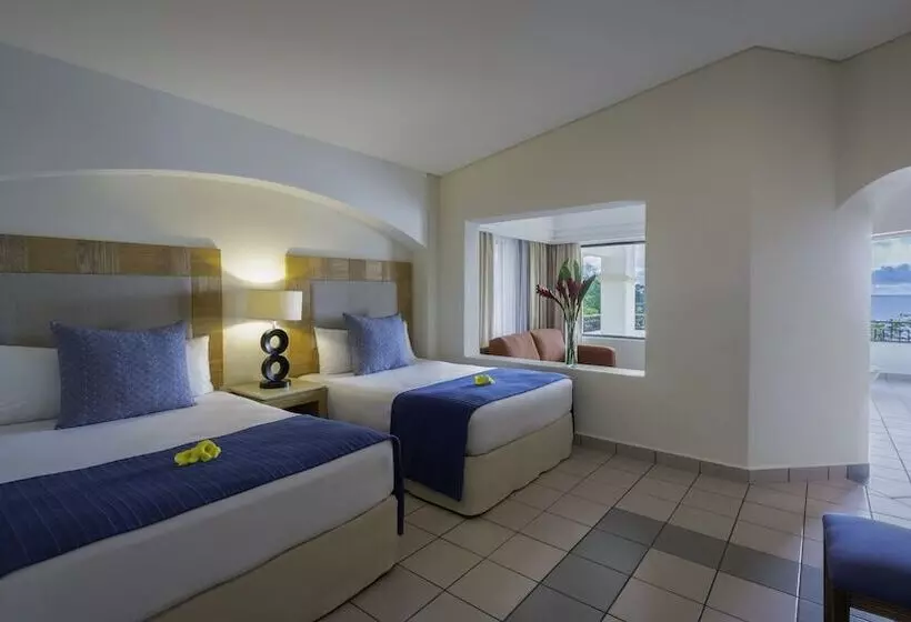 Resort Park Royal Beach Huatulco   All Inclusive