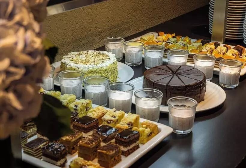 Family Hotel Pagus   All Inclusive