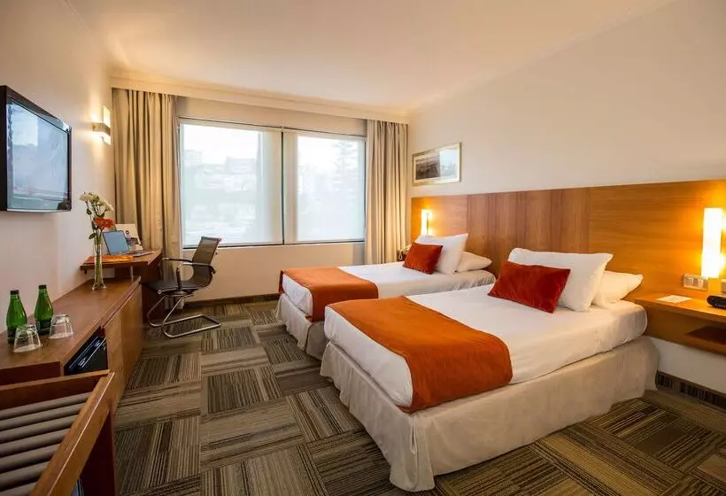 בית מלון כפרי Best Western Marina Del Rey