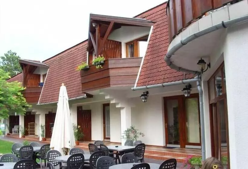 בית מלון כפרי Kentaur