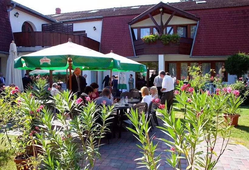 בית מלון כפרי Kentaur