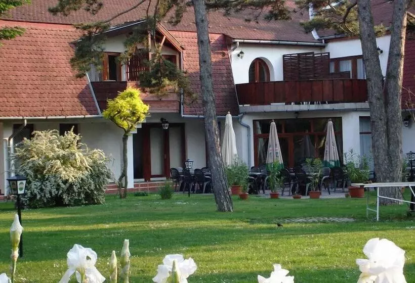 בית מלון כפרי Kentaur