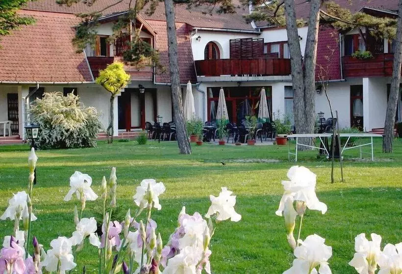 בית מלון כפרי Kentaur