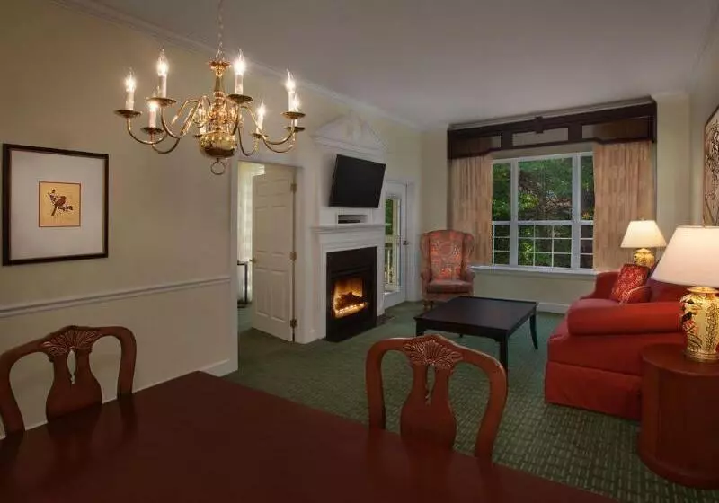 ホテル Marriott's Manor Club at Ford's Colony