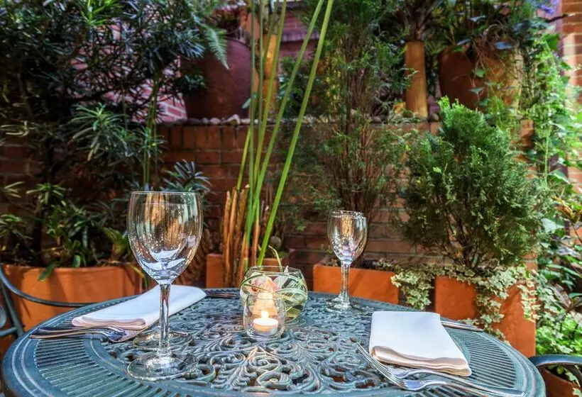 فندق Avani Royal Zona T Bogotá