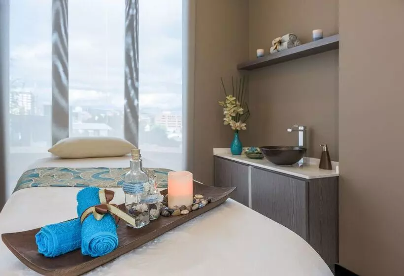 فندق Avani Royal Zona T Bogotá