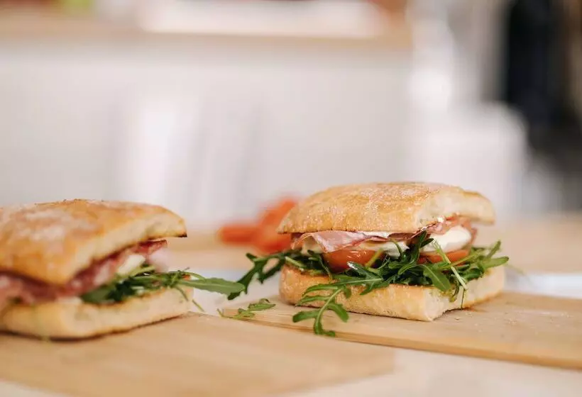 فندق Avani Royal Zona T Bogotá