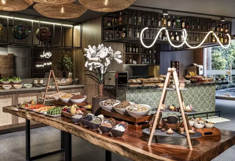 فندق Avani Royal Zona T Bogotá