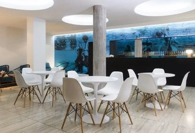 Rochester Hotel Classic