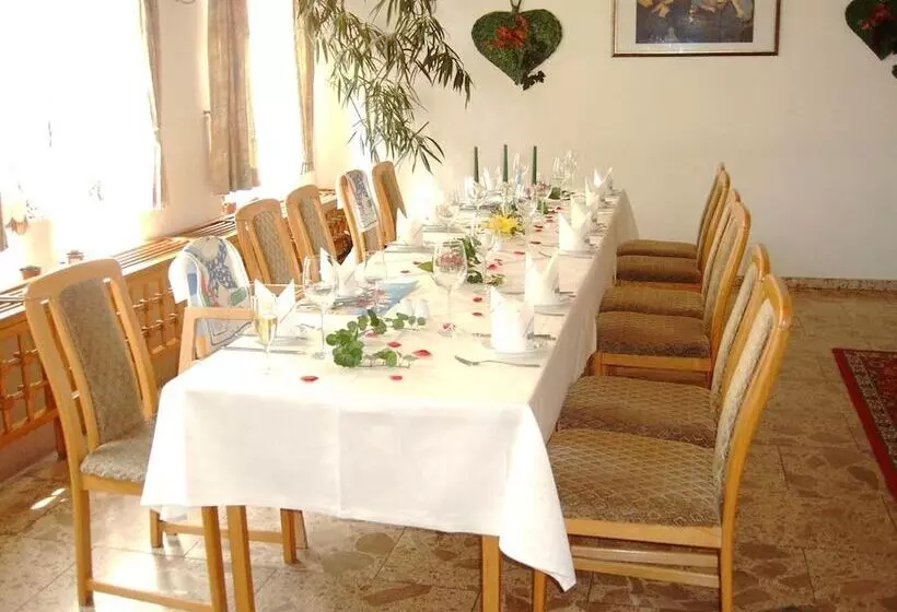 هتل Sachsischer Hof