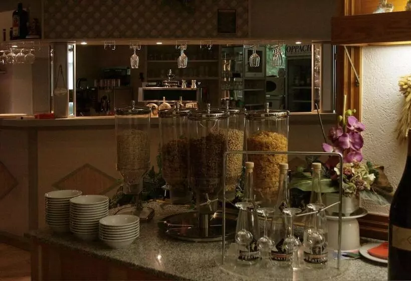 هتل Sachsischer Hof