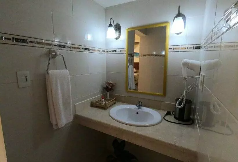 Hotelli Horizontes Rancho San Vicente