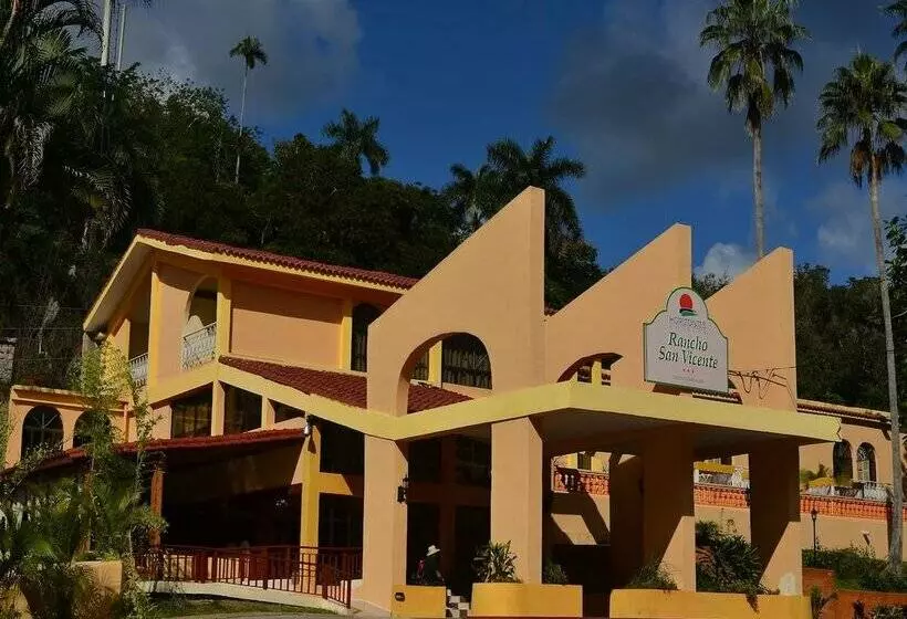 Hotelli Horizontes Rancho San Vicente