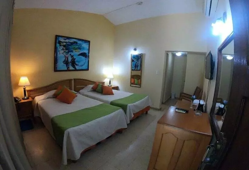 Hotelli Horizontes Rancho San Vicente