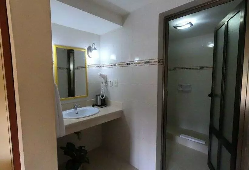 Hotelli Horizontes Rancho San Vicente