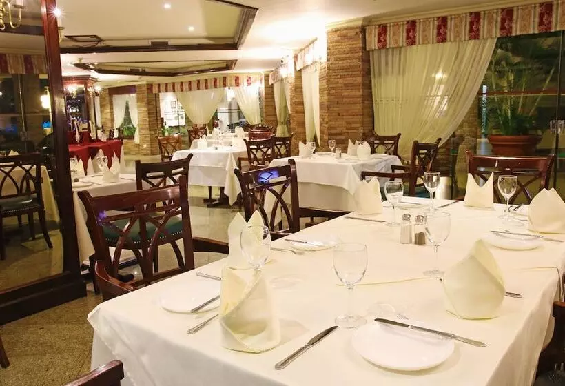 هتل Yotau All Suites