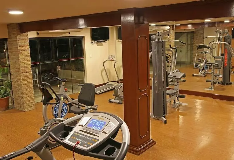 هتل Yotau All Suites