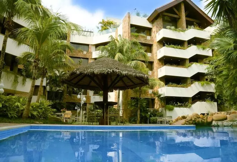 هتل Yotau All Suites