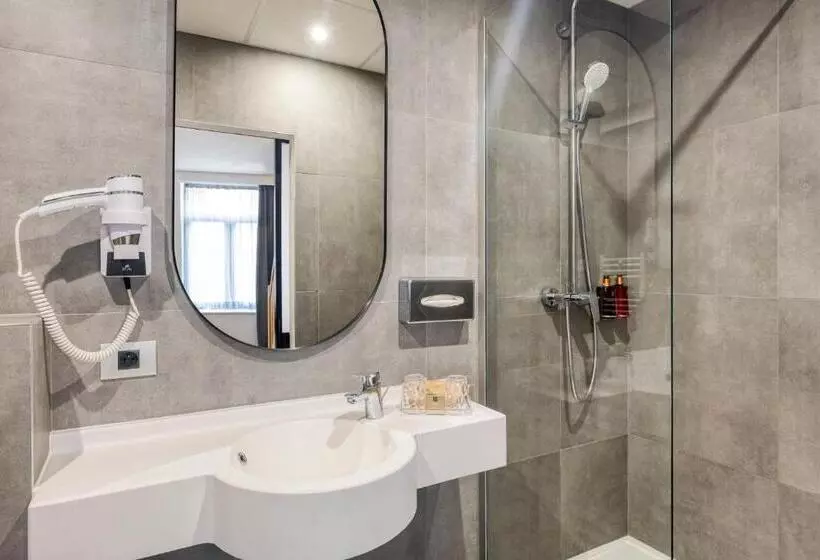 هتل Aris Grand Place