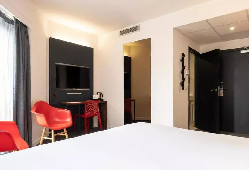 هتل Aris Grand Place