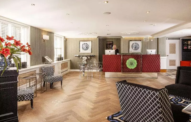 Hotel Carlton Ambassador