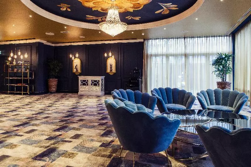 Hotel Carlton Ambassador