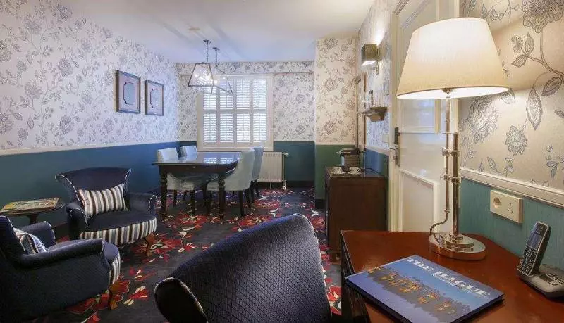 Hotel Carlton Ambassador